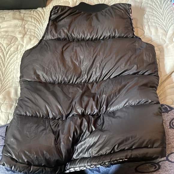 LAMB x Burton Snow puffer vest. Black and white - Picture 4 of 4